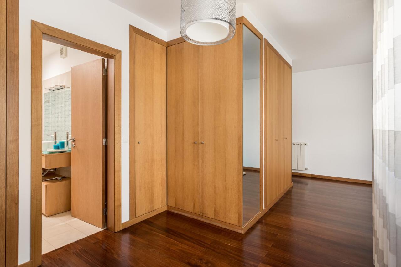Апартаменти Joivy Sleek House Balcony & 2 Terraces In Porto Мая Екстер'єр фото