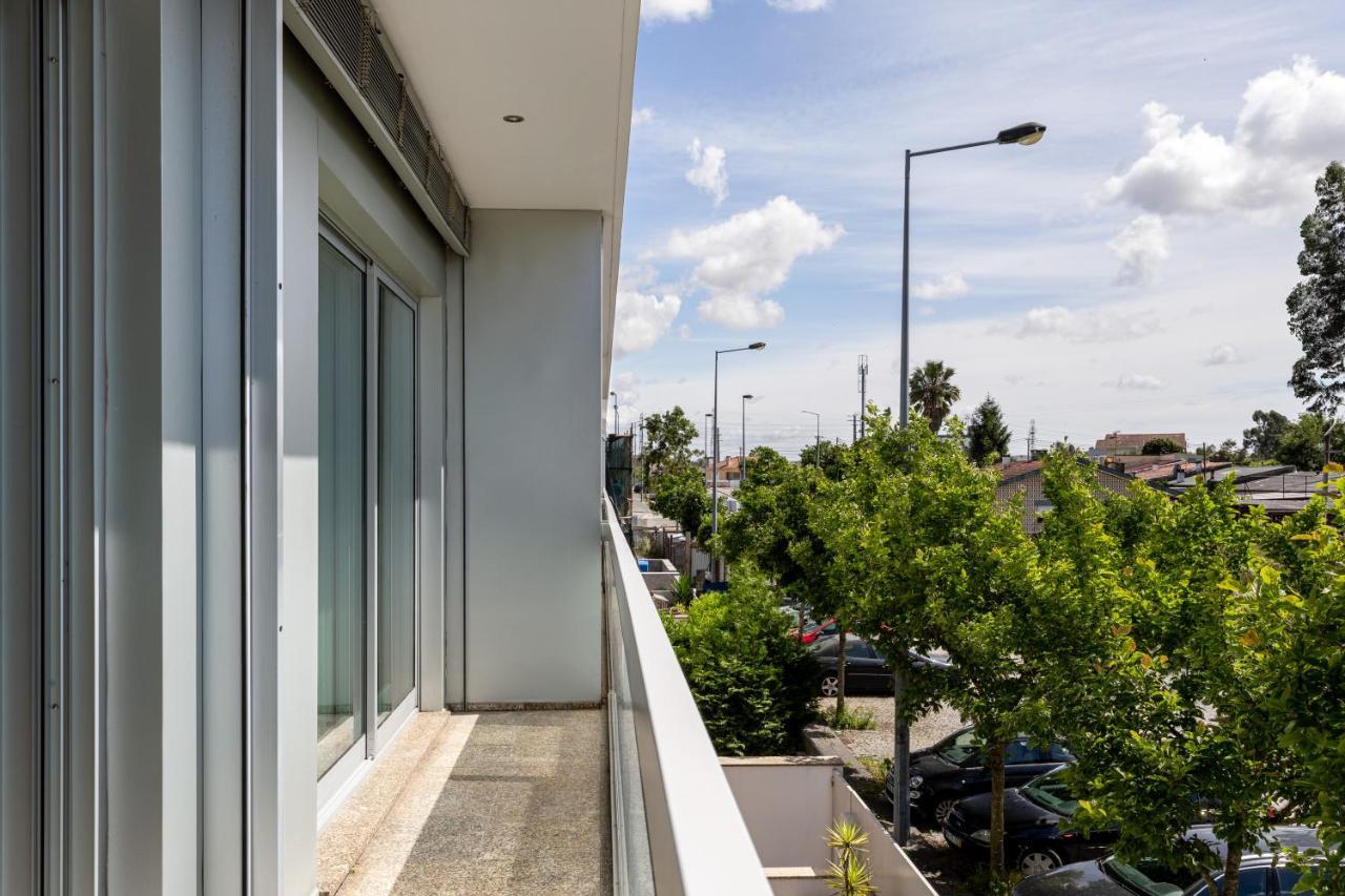 Апартаменти Joivy Sleek House Balcony & 2 Terraces In Porto Мая Екстер'єр фото