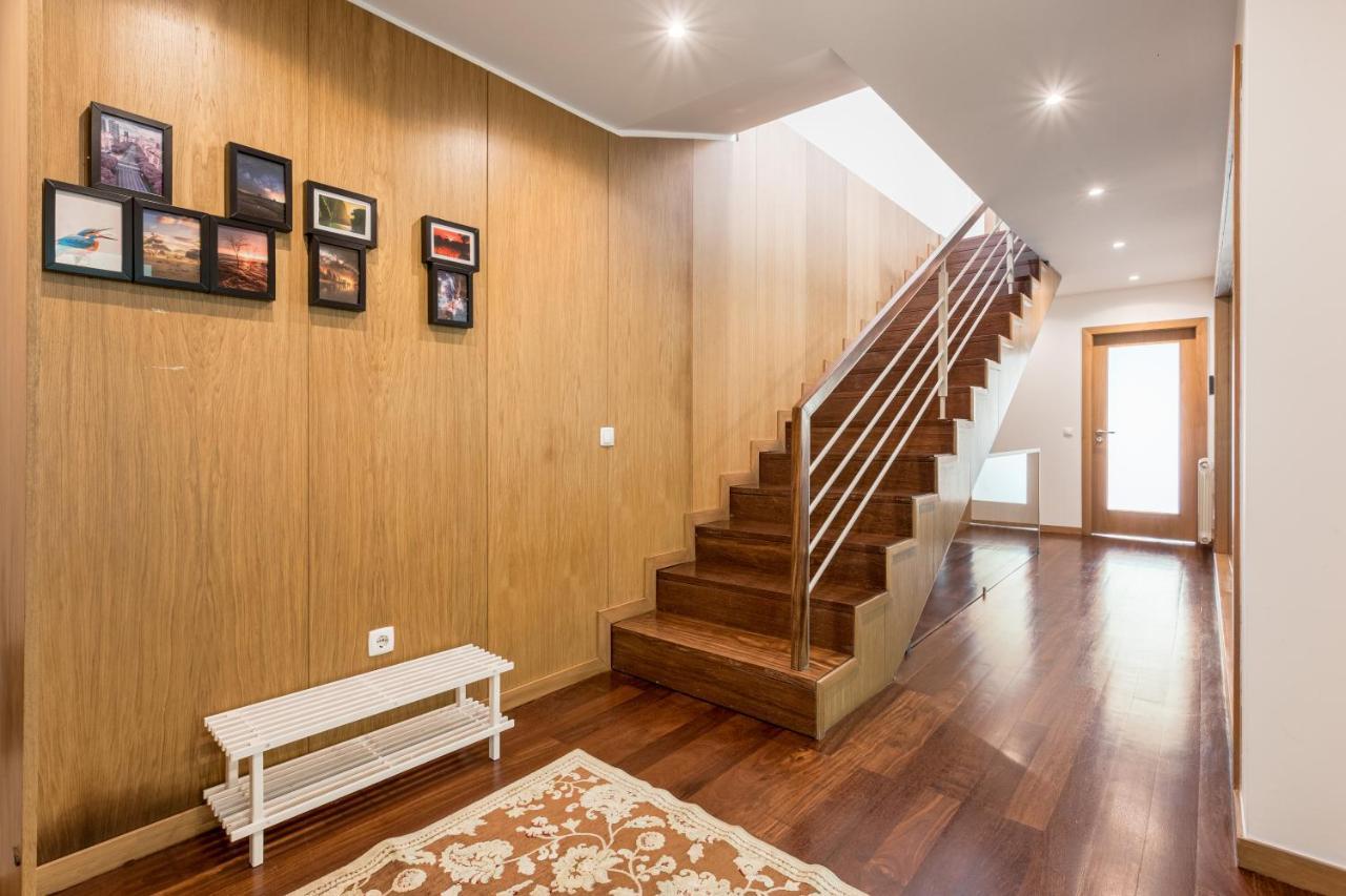 Апартаменти Joivy Sleek House Balcony & 2 Terraces In Porto Мая Екстер'єр фото